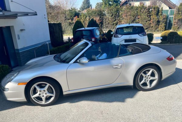 PORSCHE 911 Carrera 4 - immagine 3