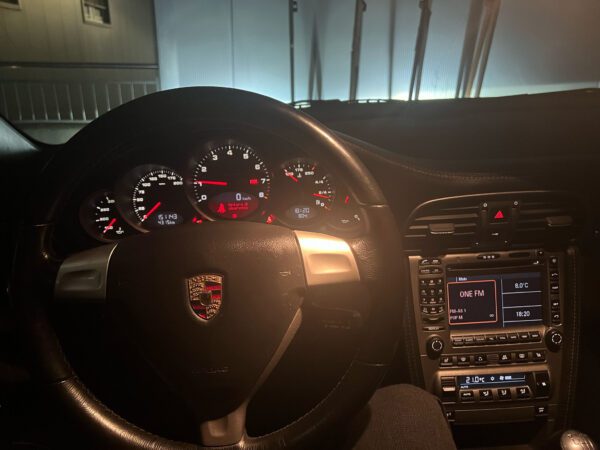PORSCHE 911 Carrera 4 - immagine 6