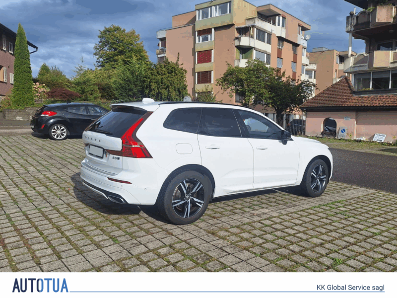 VOLVO XC60 B5 Benzin Mild Hybrid AWD R-Design Geartronic