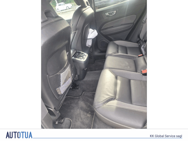 VOLVO XC60 B5 Benzin Mild Hybrid AWD R-Design Geartronic